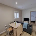 Picasso Cornellá Apartman *