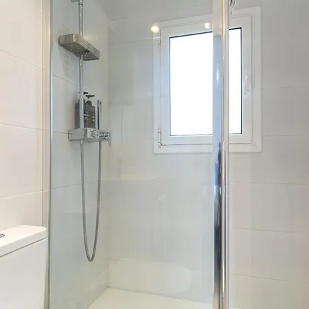 شقة Picasso Cornella