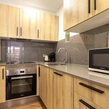 Picasso Cornella Apartment