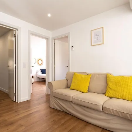 Picasso Cornella Apartment
